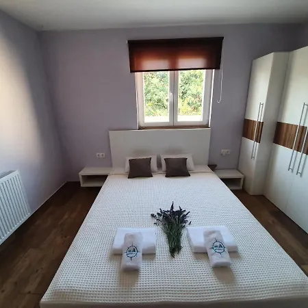 Bbjezera Apartment Jezera