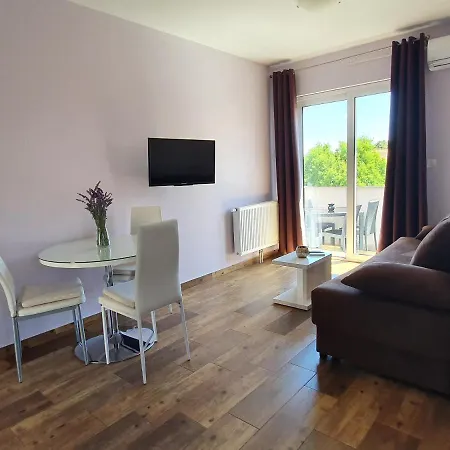 Bbjezera Apartment