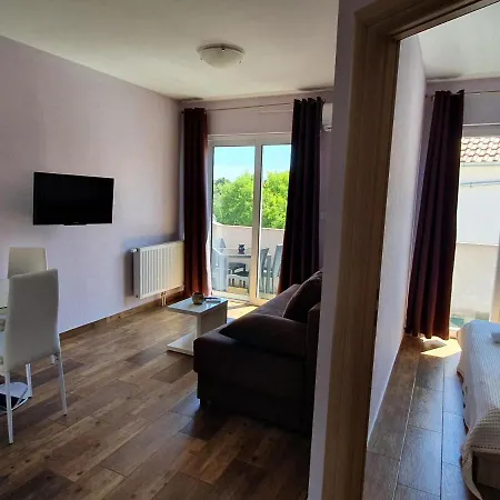 Bbjezera Apartment Jezera